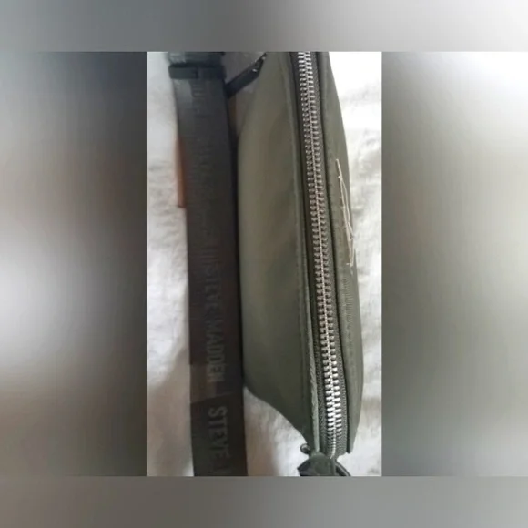 NWT Steve Madden Green Crossbody Bag - Picture 6 of 7